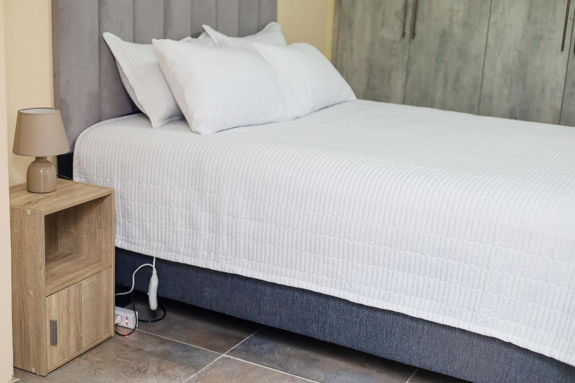 Stylish Self Catering Unit In Maseru Cbd 外观 照片